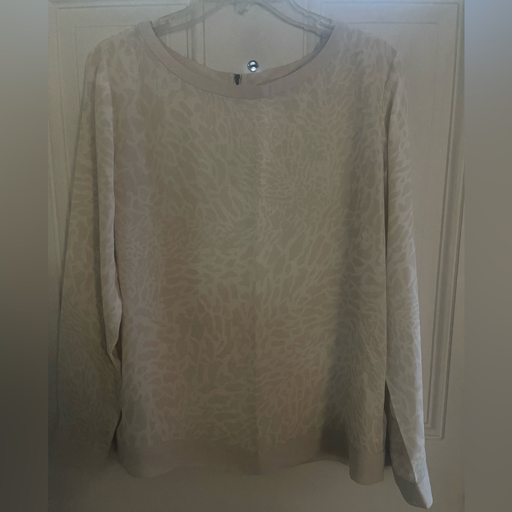 LOFT blouse - Picture 5 of 5